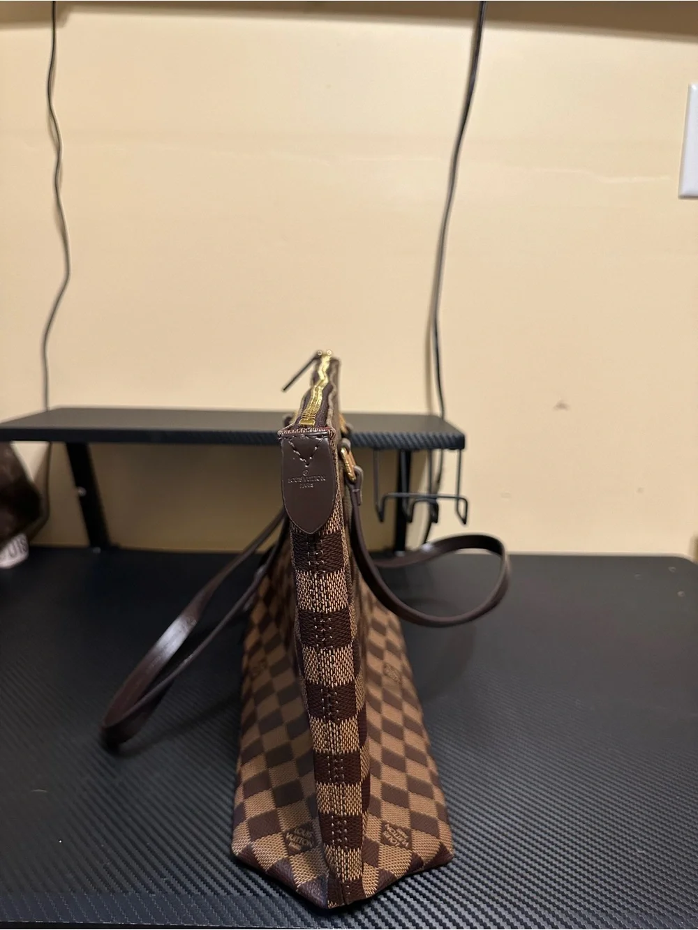 Checkered tote bag