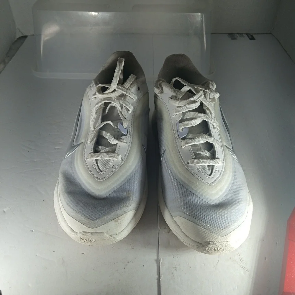Nike ja wilson