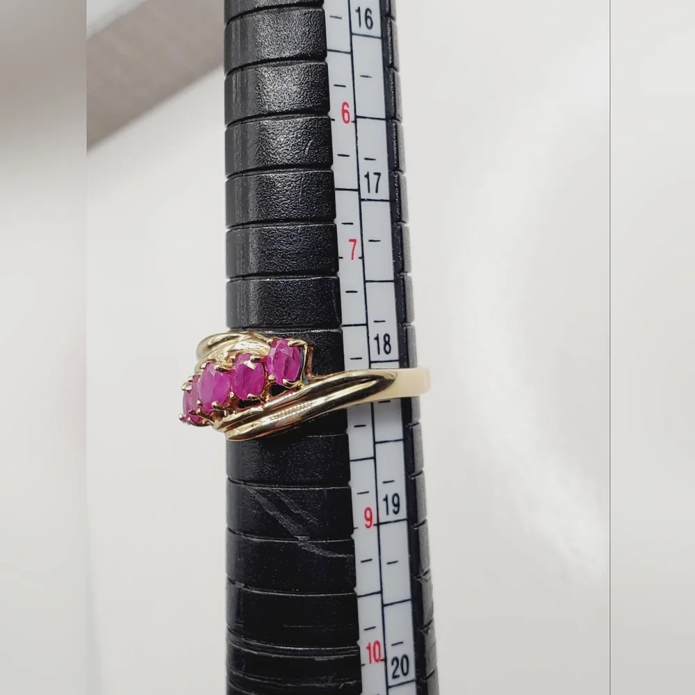 10k Yellow Gold Ruby Ring