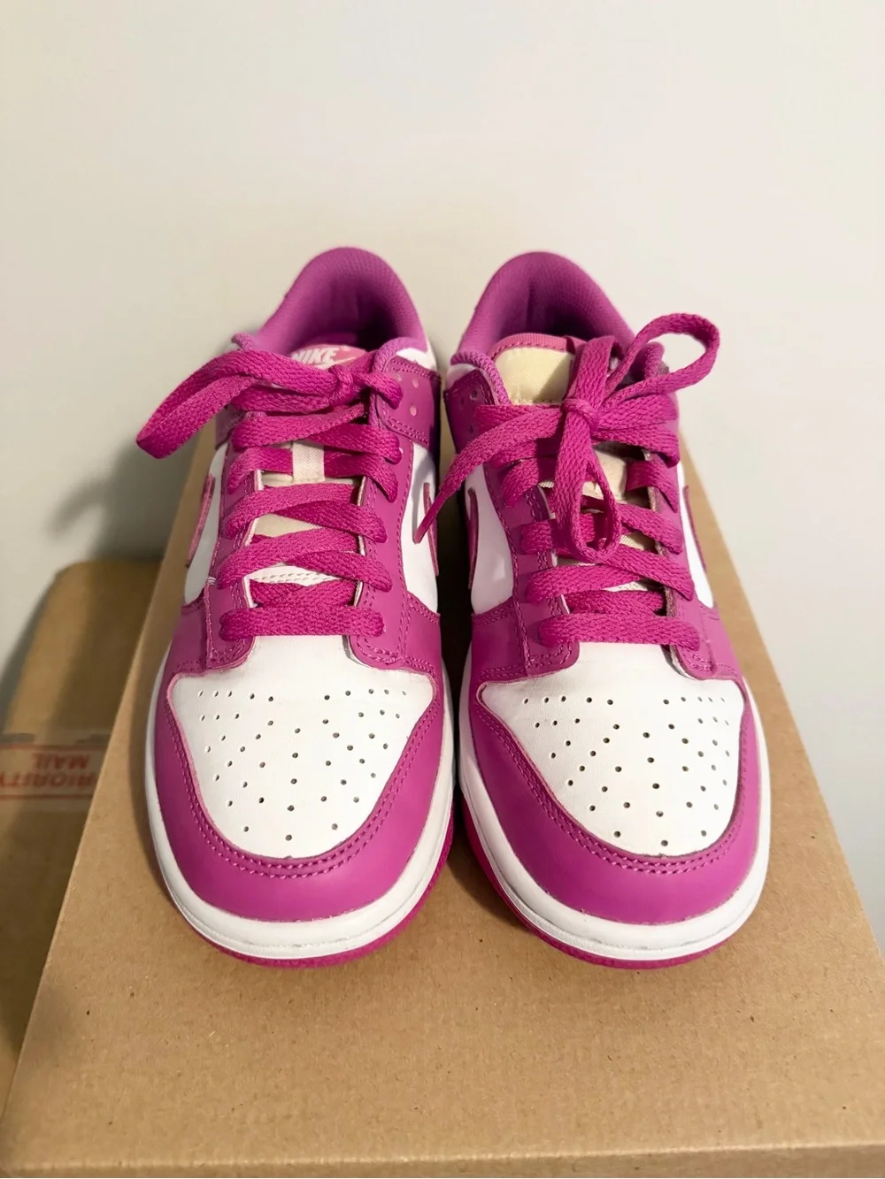 Used Nike Dunk Low GS Size 5Y “Active Fuschia”