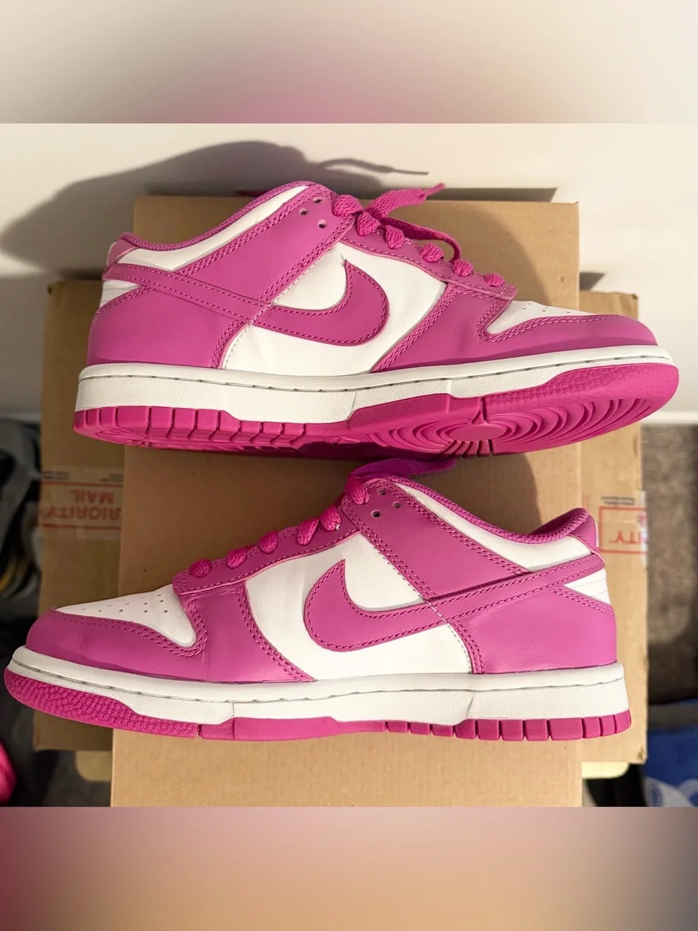 Used Nike Dunk Low GS Size 5Y “Active Fuschia”