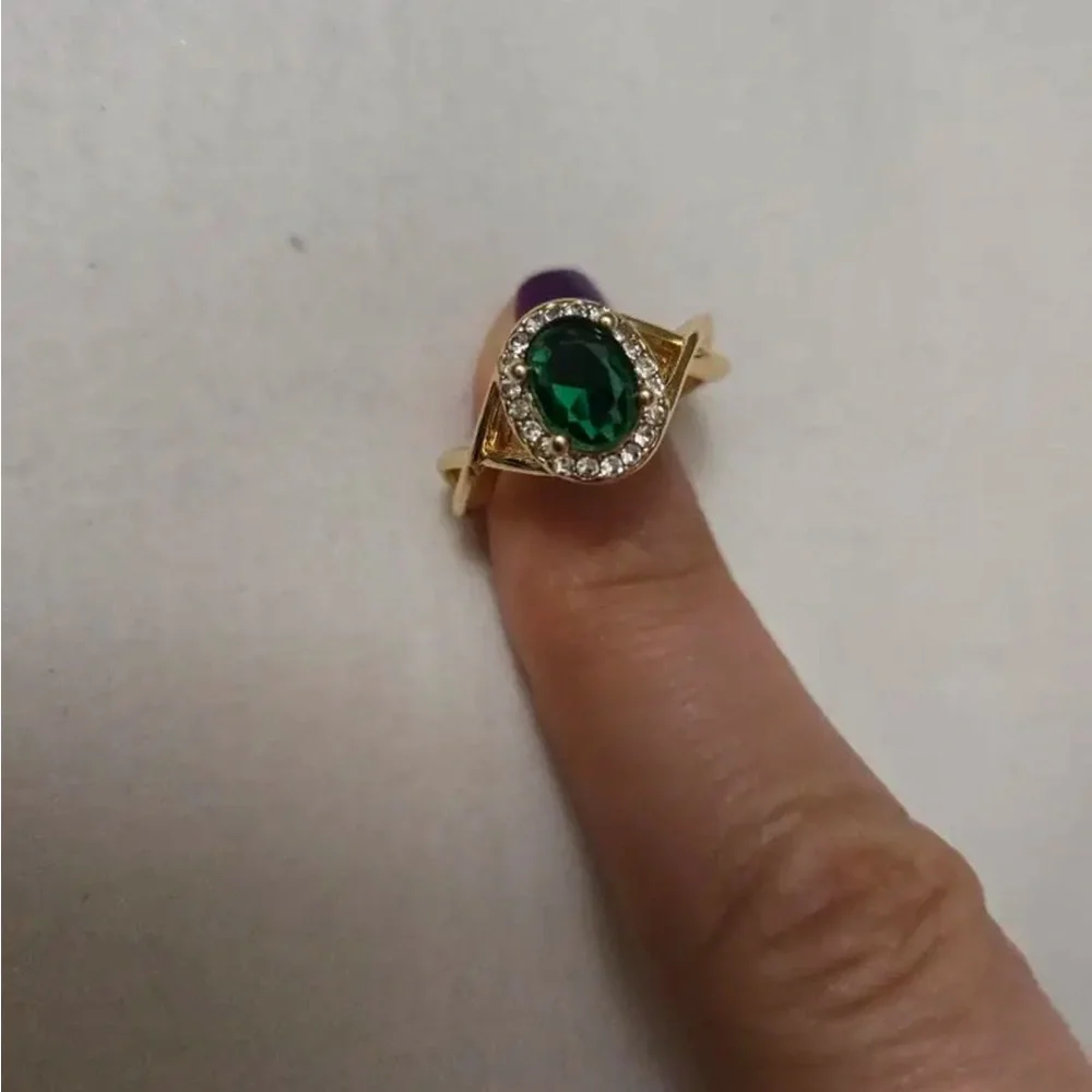 Gold and Emerald Gemstone Ring - NEW - SIZE 6, 7, 8, or 9 Available