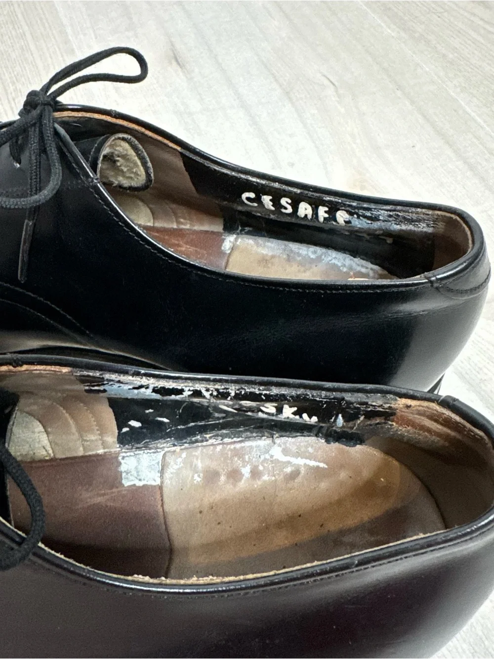 Vintage polished black