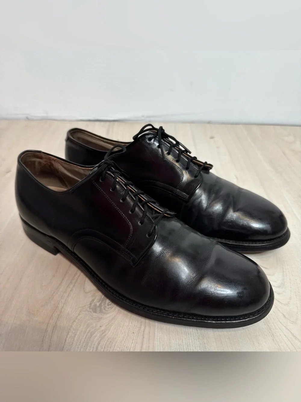 Vintage polished black