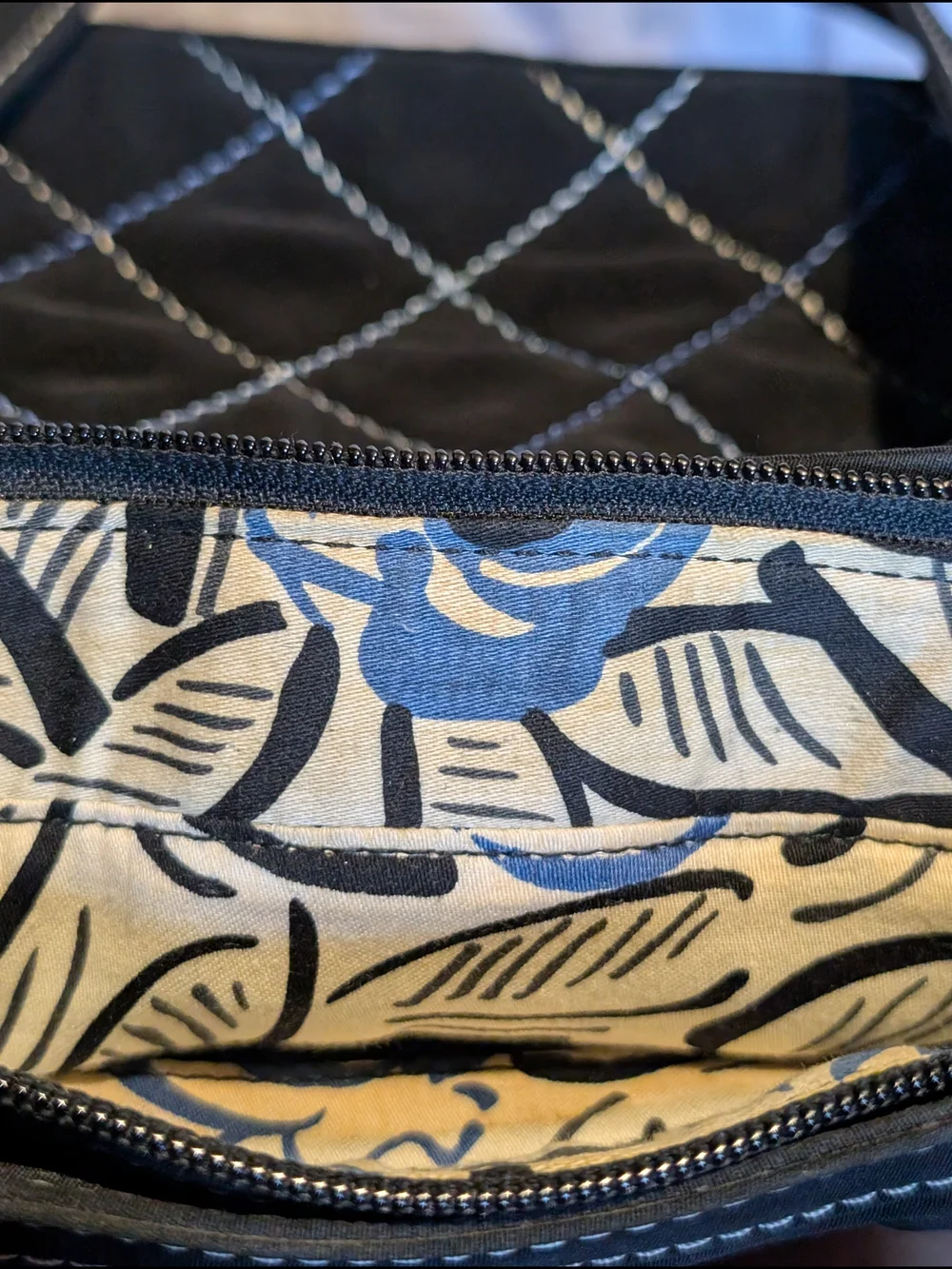Vera Bradley Black Quilted Knob Hill Handbag Stitching Accents