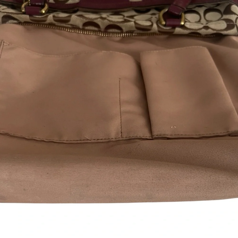 Coach classic signature