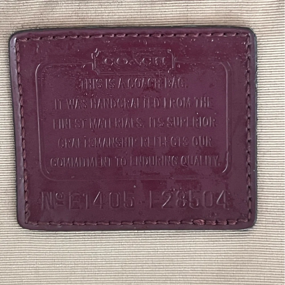 Coach classic signature