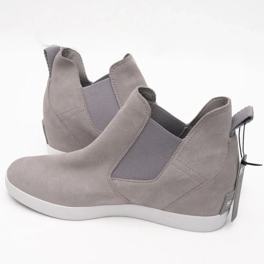 Sorel out about