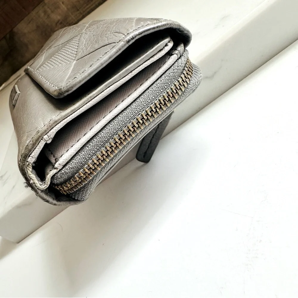 Fossil pre loved