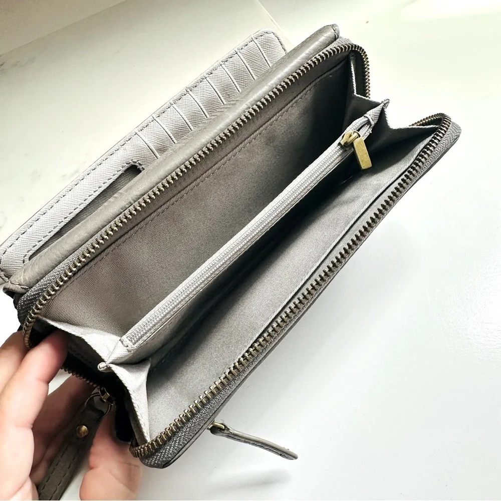 Fossil pre loved