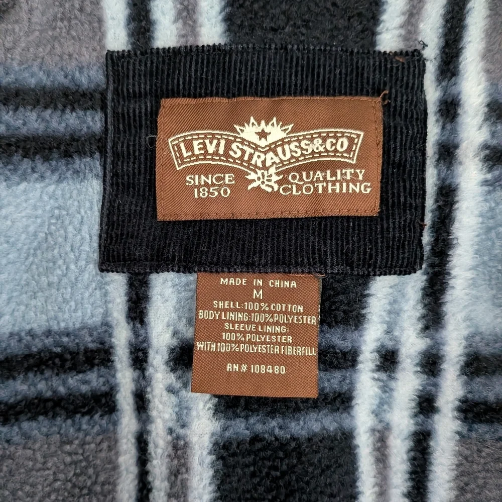Levis discoloration plaid good
