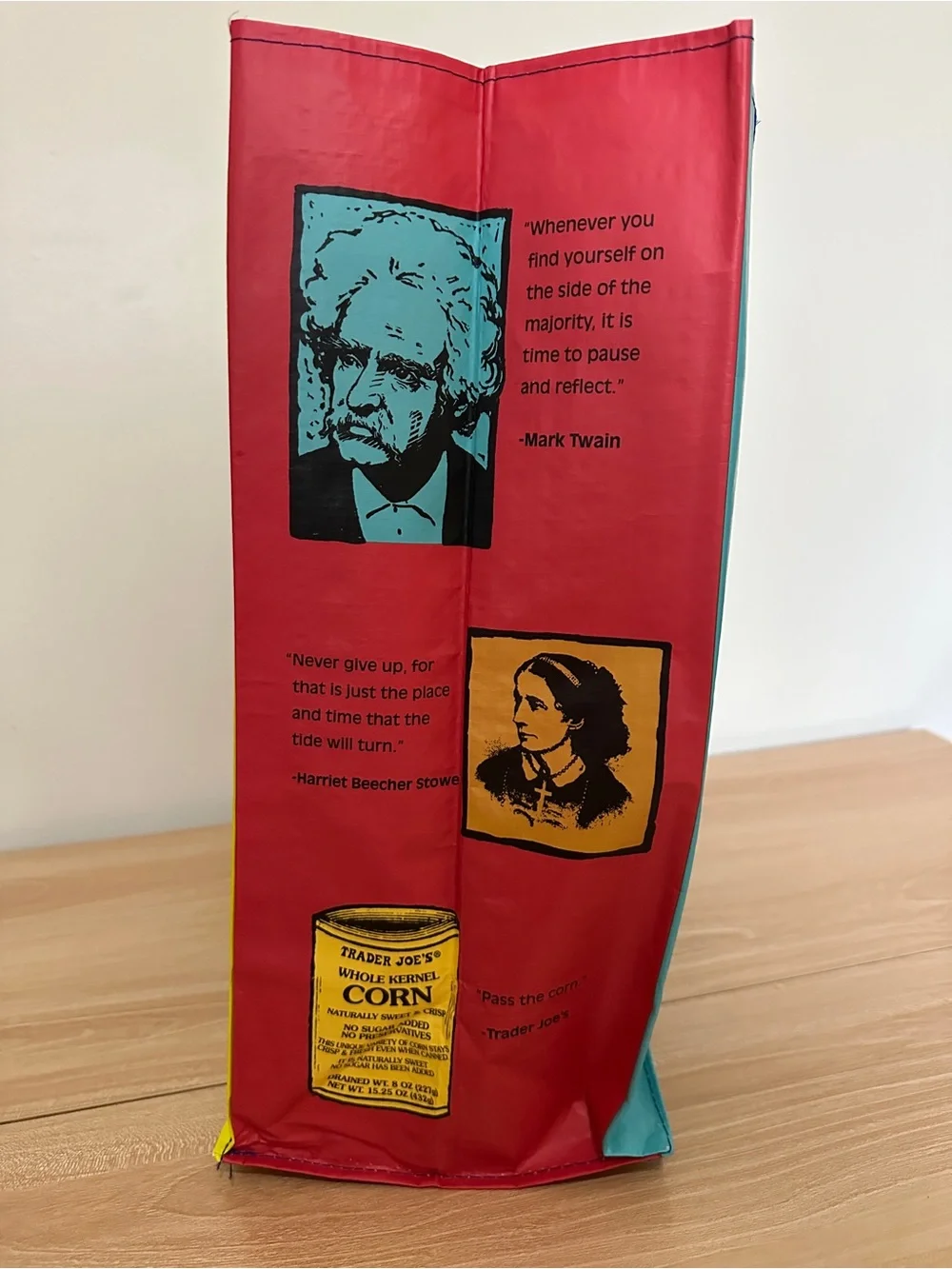 TRADER JOES COLLECTABLE TOTE - CONNECTICUT
