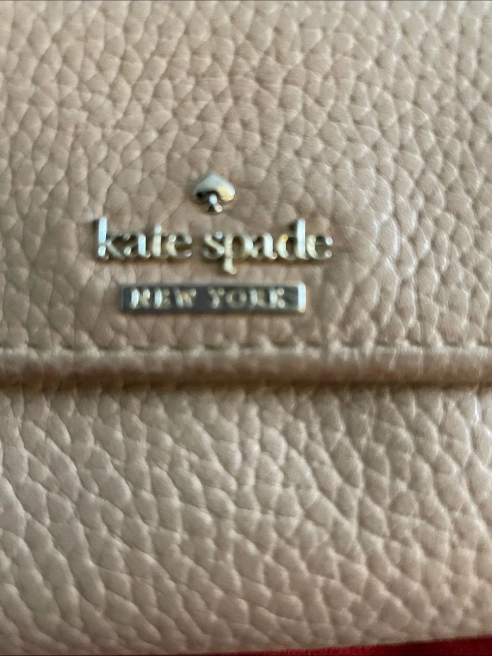 kate spade Pebbled Leather Trifold Beige  Wallet With Coin & Card Holder EUC