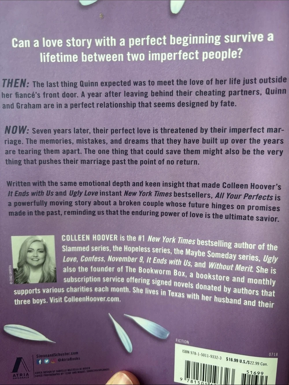 Colleen Hoover 