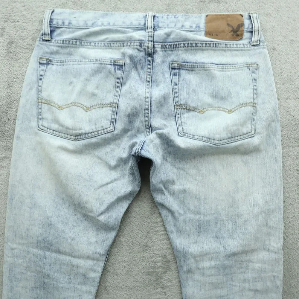 American Eagle Outfitters runs waist photos