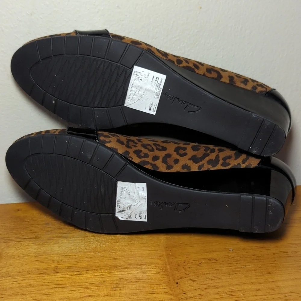 Clarks Mallory Strap Wedge Pump Leopard Print Business Casual Women's Size 7.5