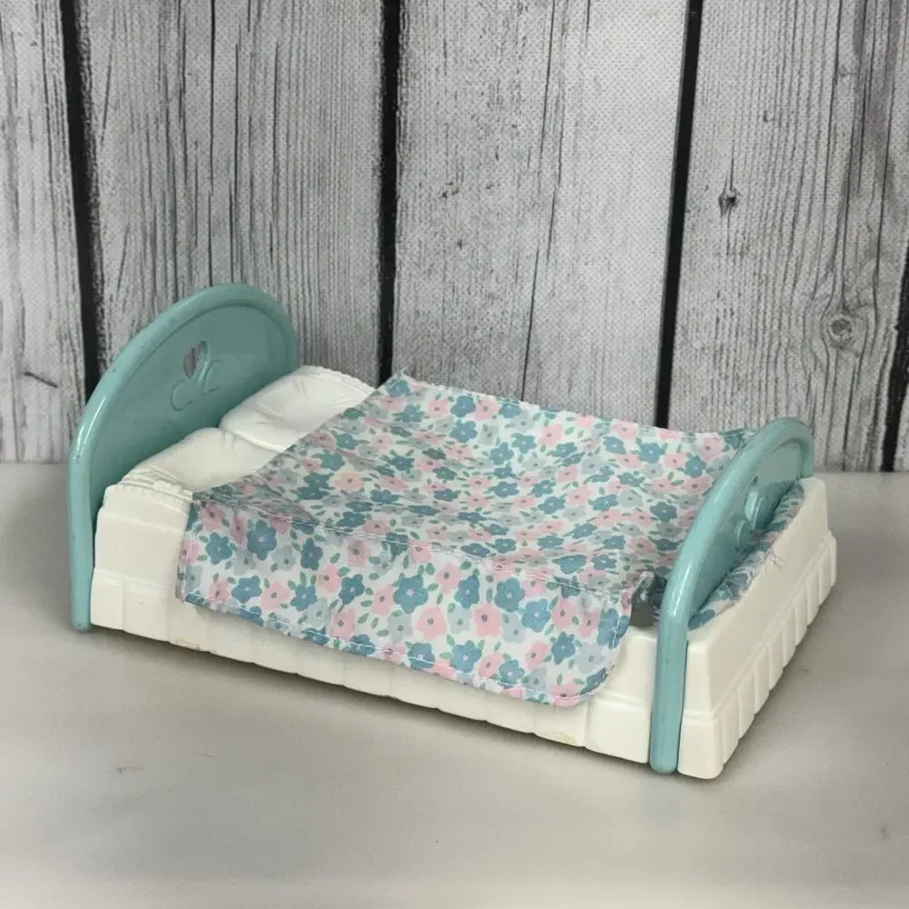 Fisher Price Loving Family Dollhouse 1993 Double Parent Bed w Floral Cloth Cover