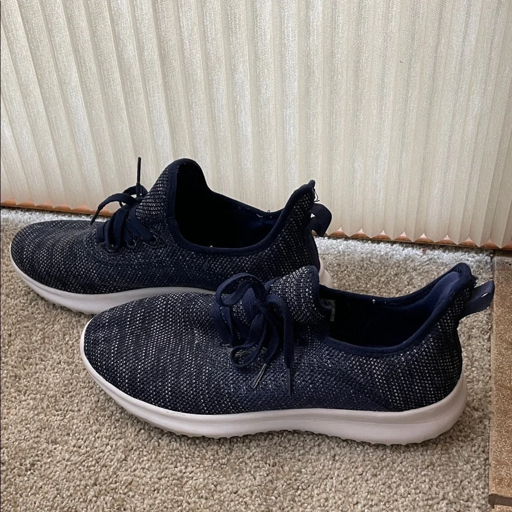 Athletic Works Dark Blue Knit Sneakers