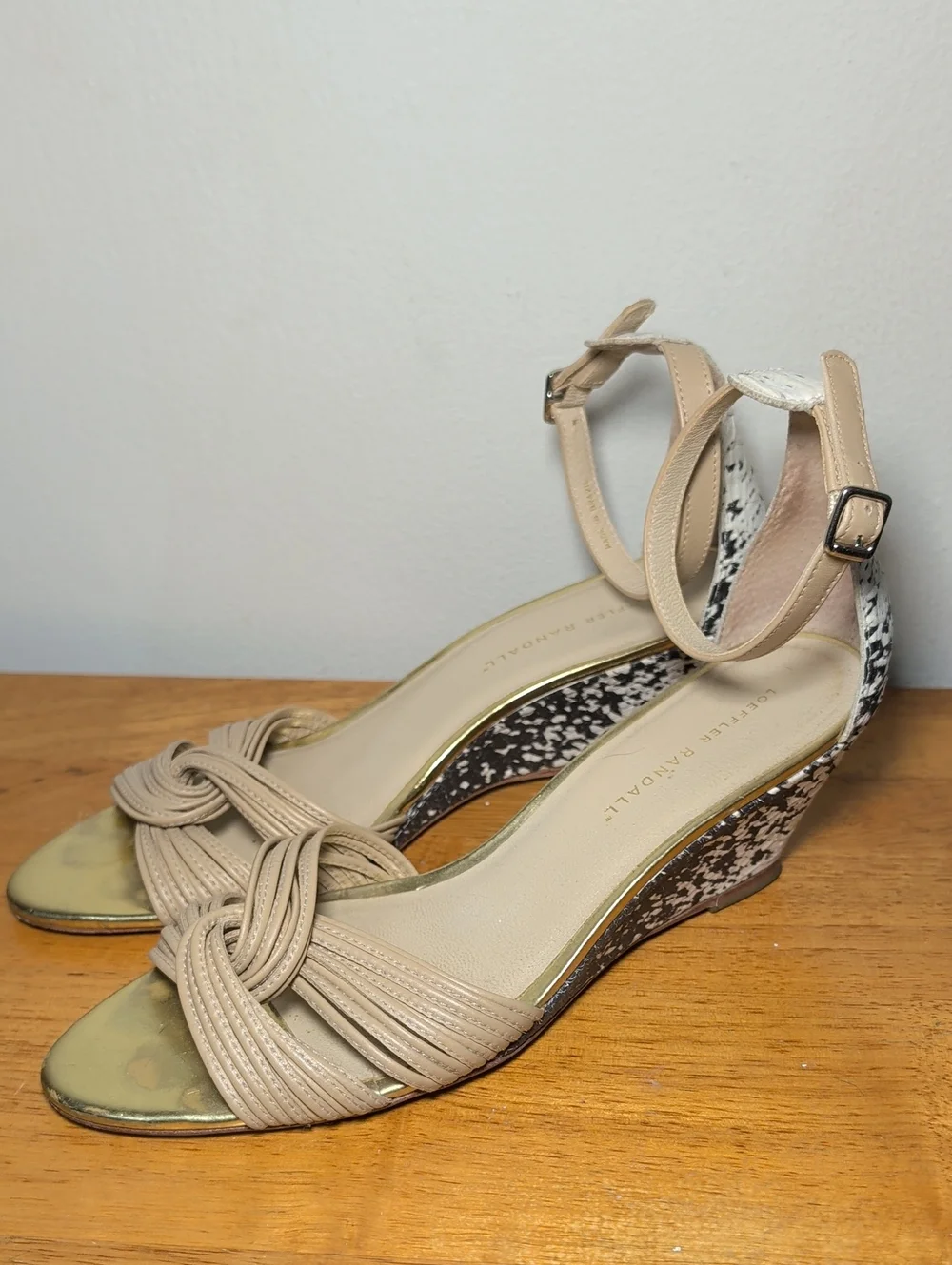 Loeffler Randall Anya Wedge Sandals Tan White Snakeskin Leather Women's Size 9