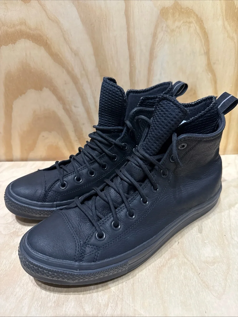 Converse 10 both