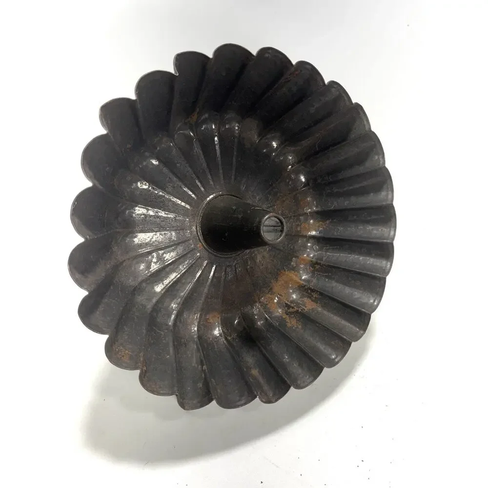 Unbranded vintage fluted