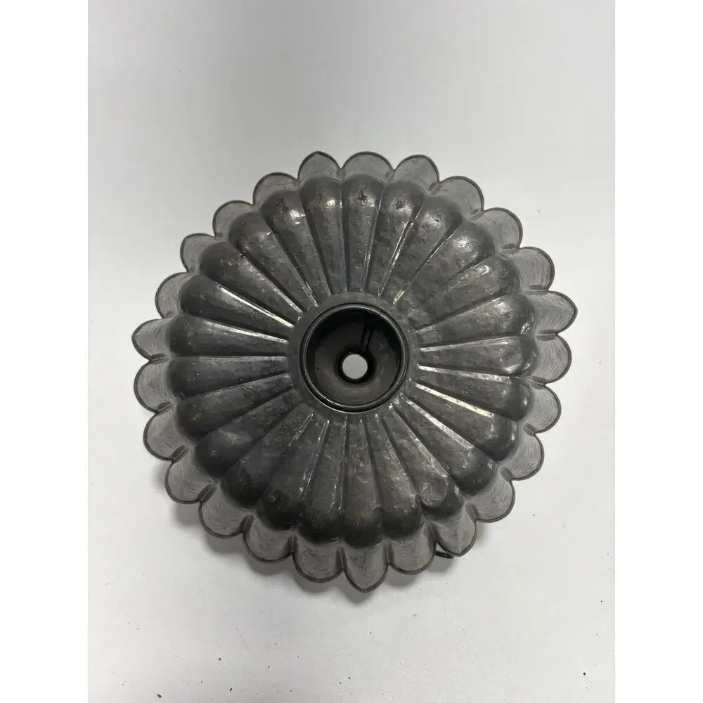 Unbranded vintage fluted