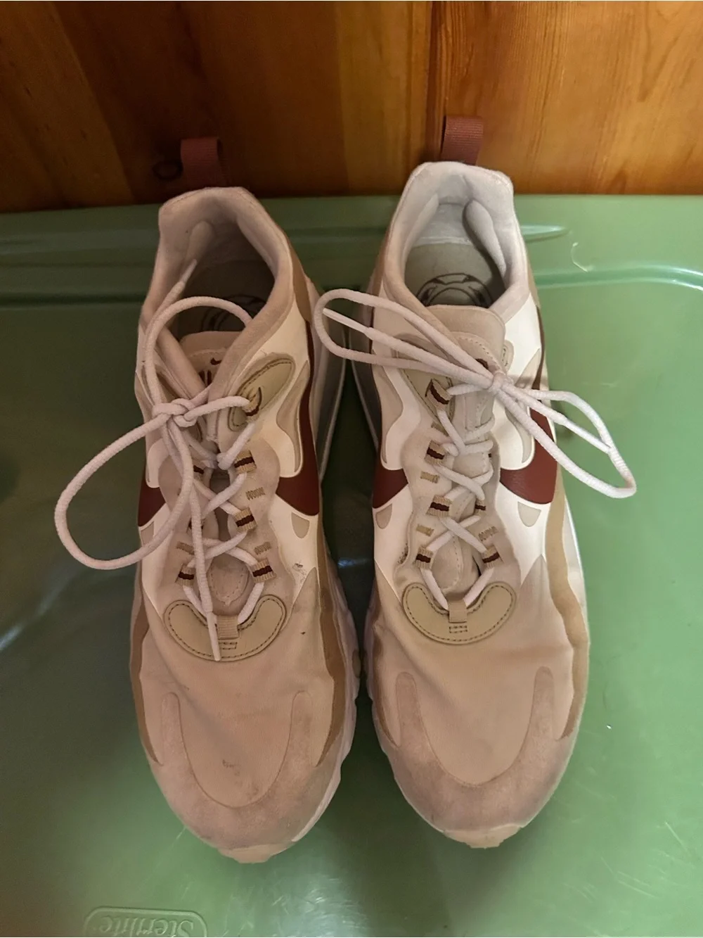 Nike women’s air max 270’s
