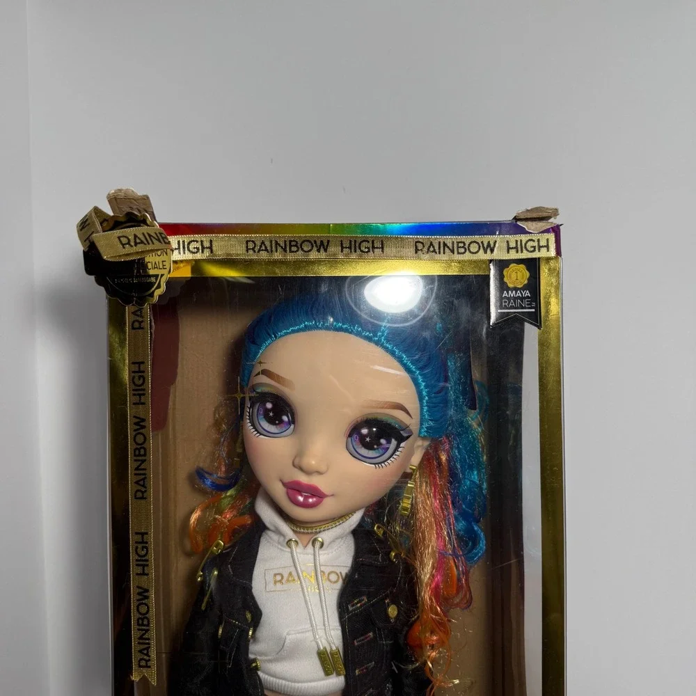 Rainbow High 24