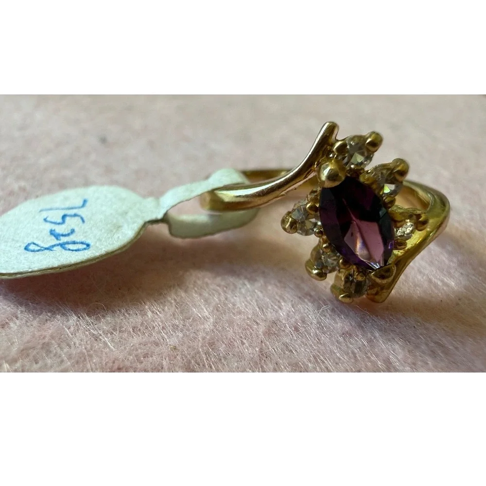 N/A vintage gold