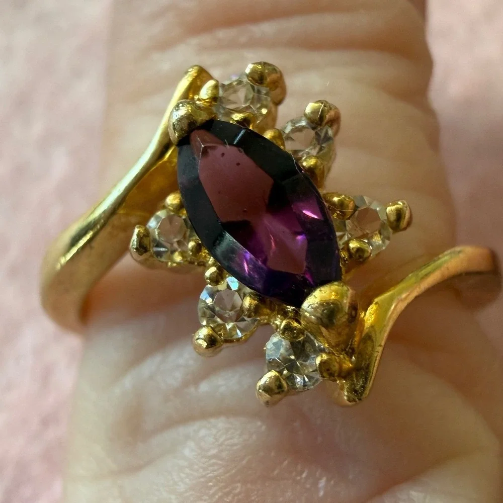 N/A vintage gold