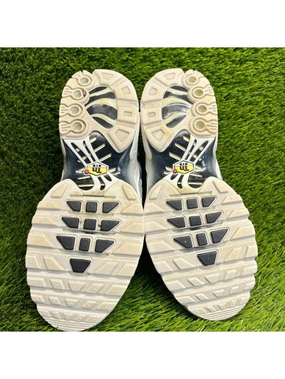 Nike please review