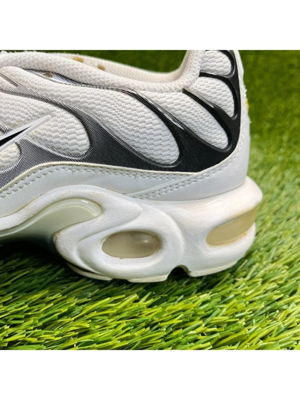 Nike please review
