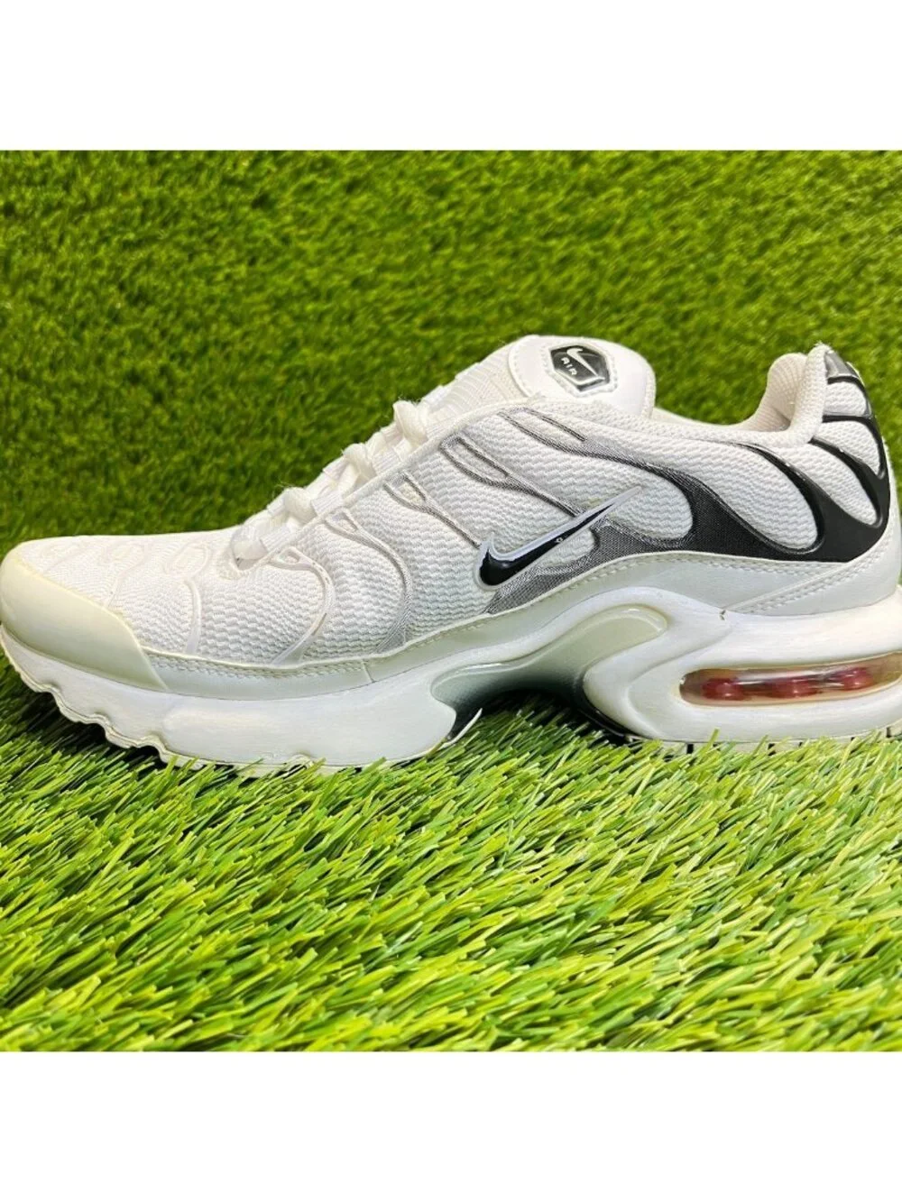 Nike please review