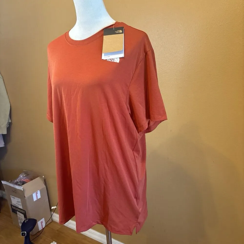 The North Face Men's L Wander Sun Tee Shirt Orange UPF40 NWT Hiking Pullover