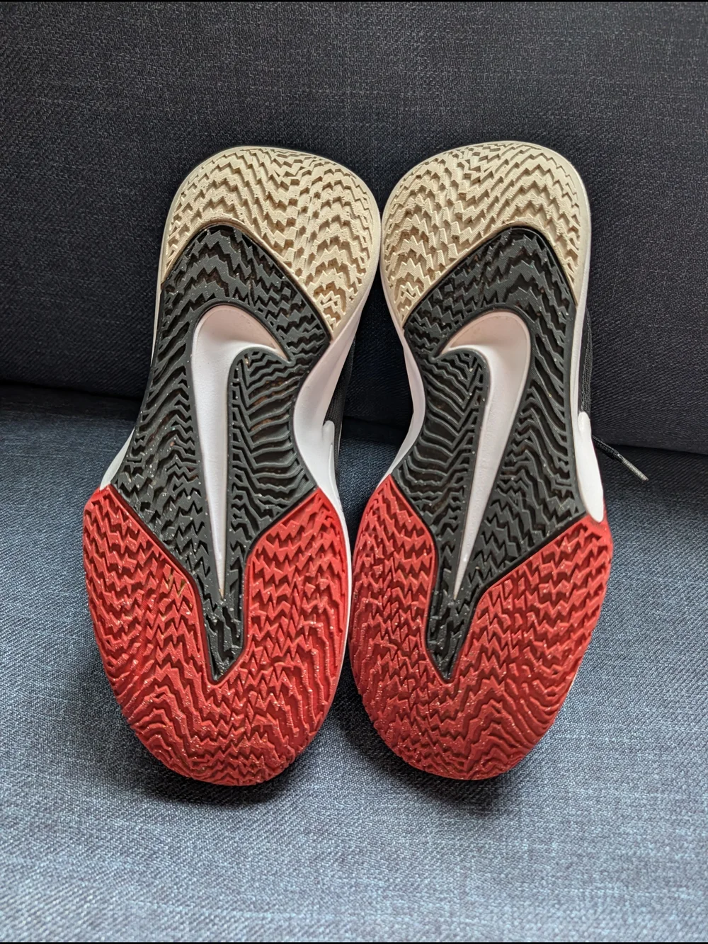 Nike durable closure youth