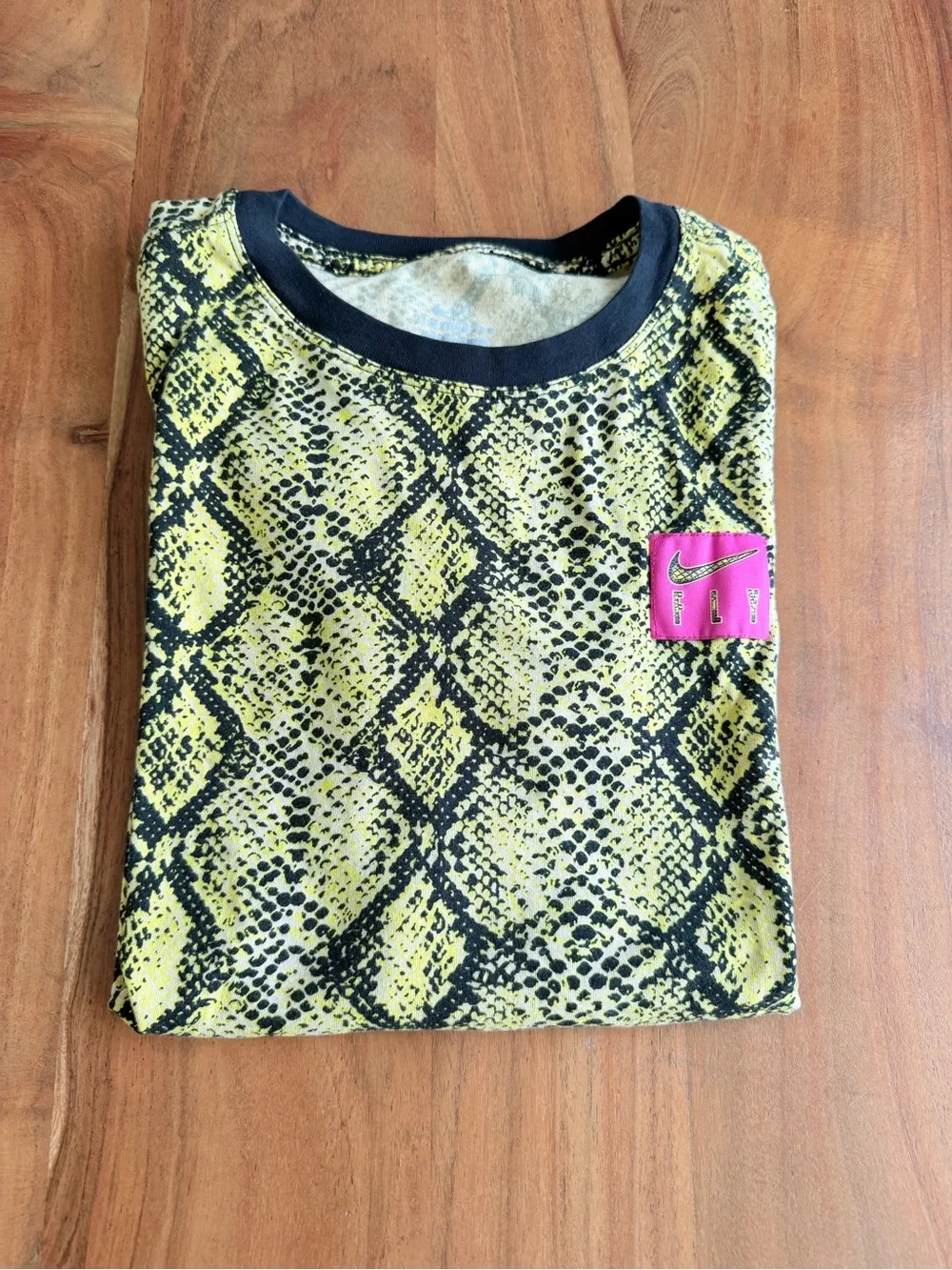 Nike women yellow