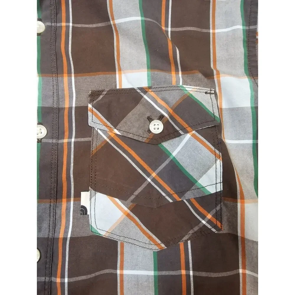 North Face Plaid Button Down Shirt Mens Large Short Sleeve