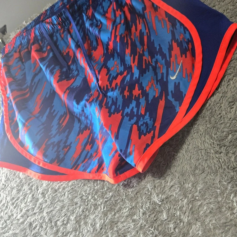 Nike Dri-FIT Running Shorts Womens XS Blue Orange Abstract Camo Athletic Gym