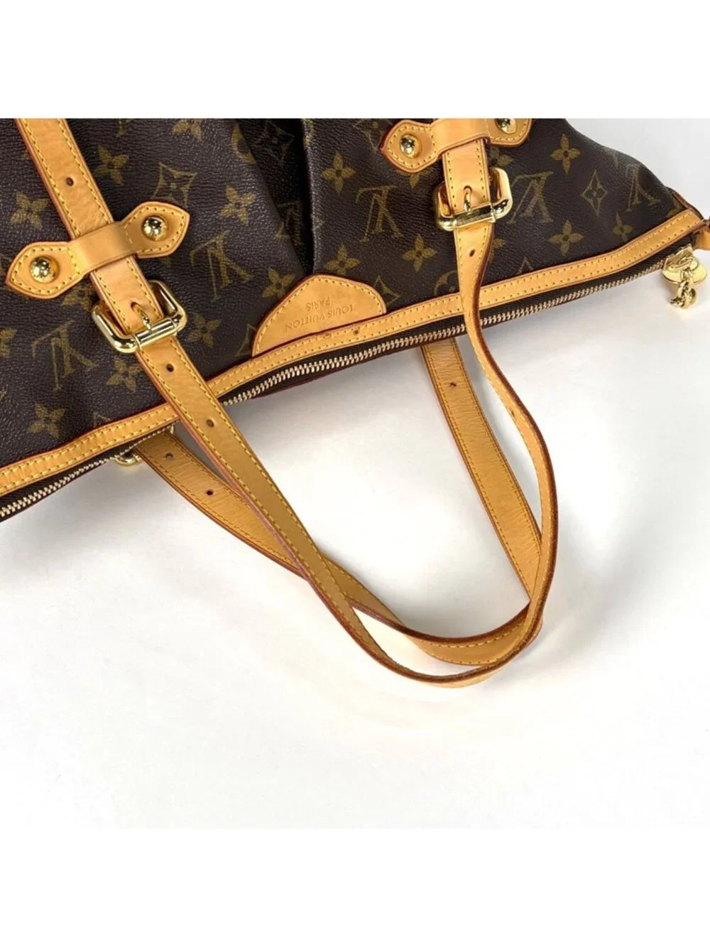 Louis Vuitton leather way
