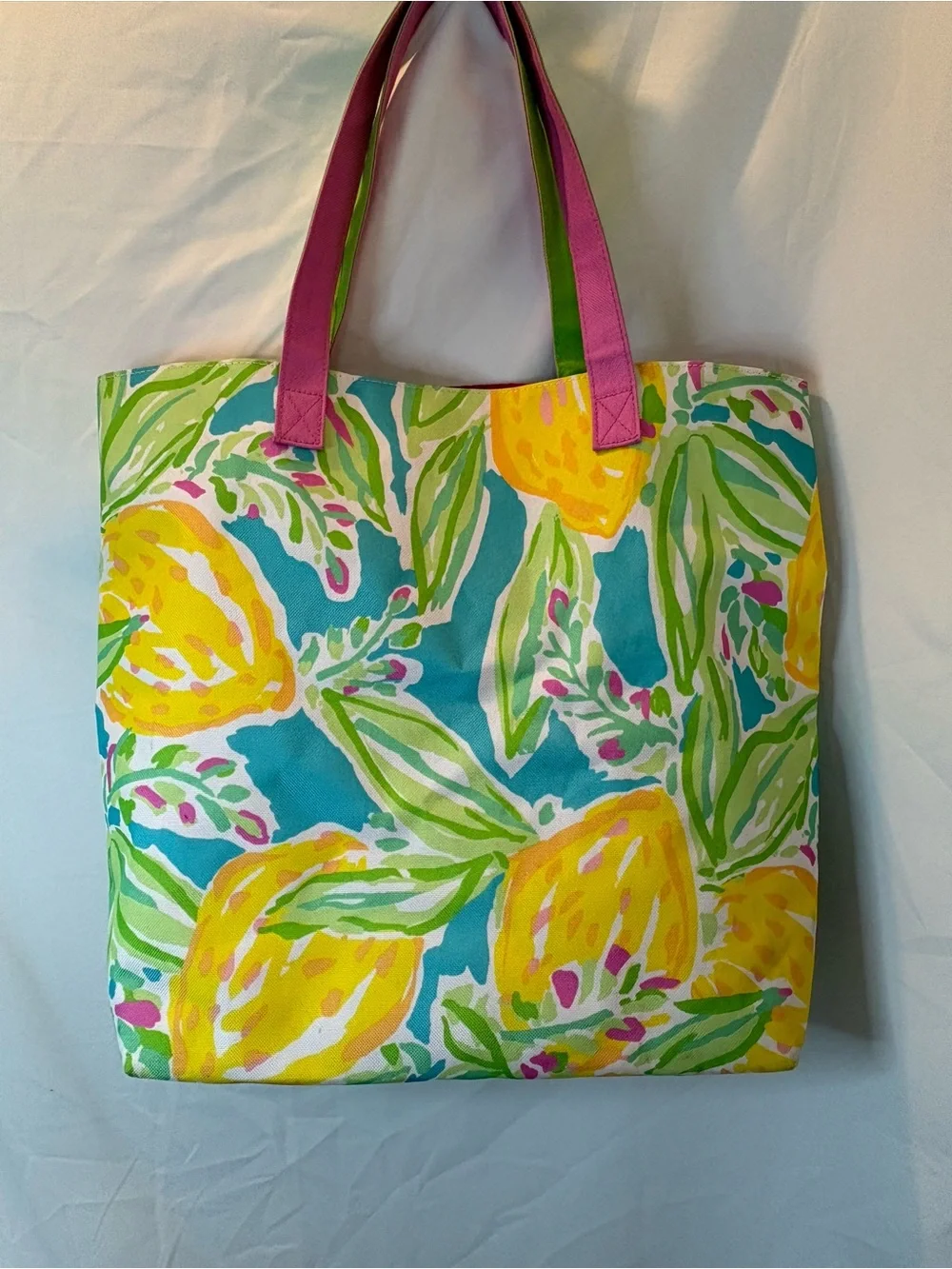 Lilly Pulitzer teal wear background