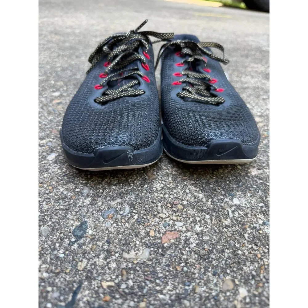 Nike Womens Metcon 5 Size 7.5 AO2982-076 Black Metallic X Gold Sneaker Shoes EUC