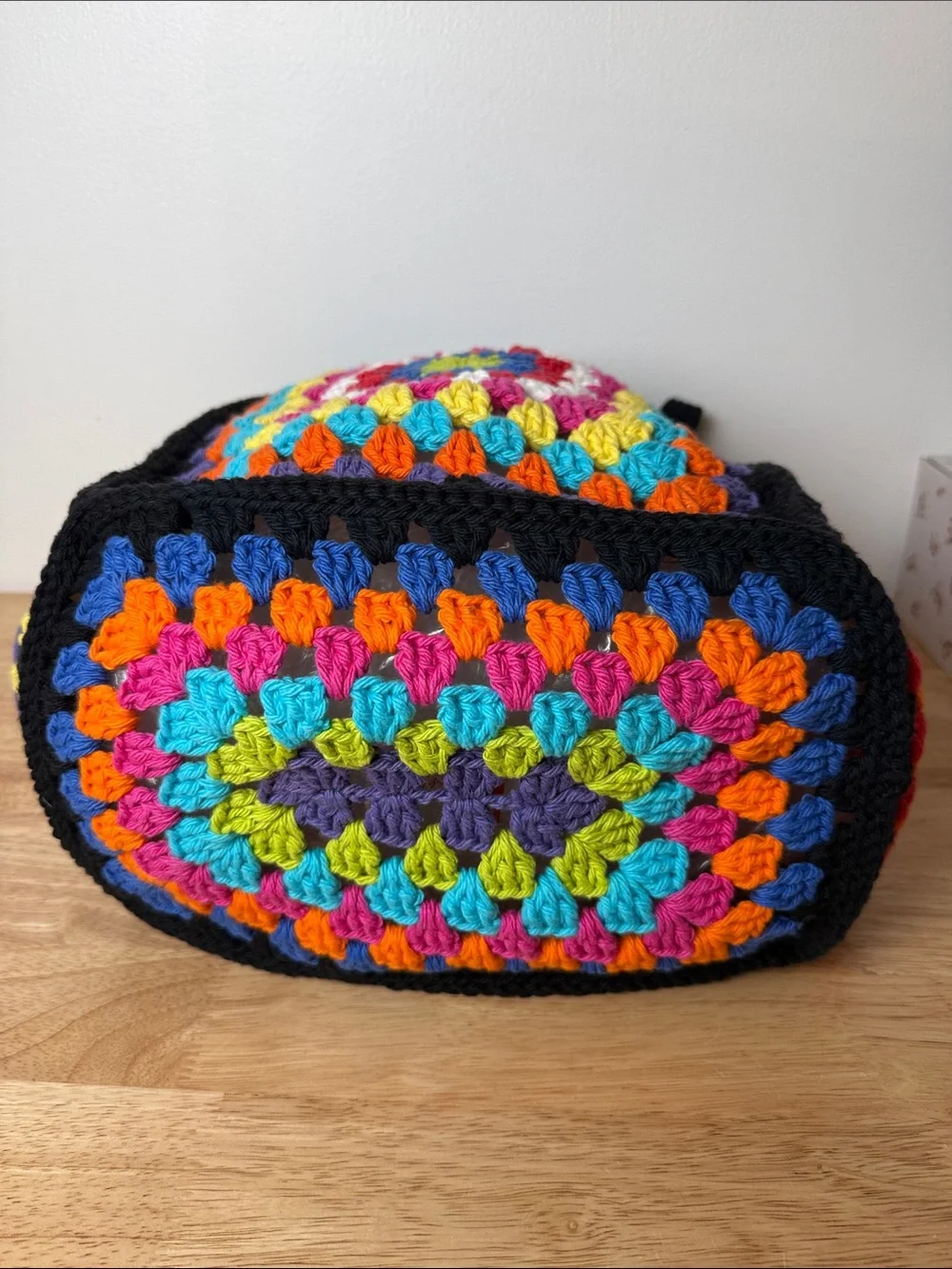 Handmade catching square top