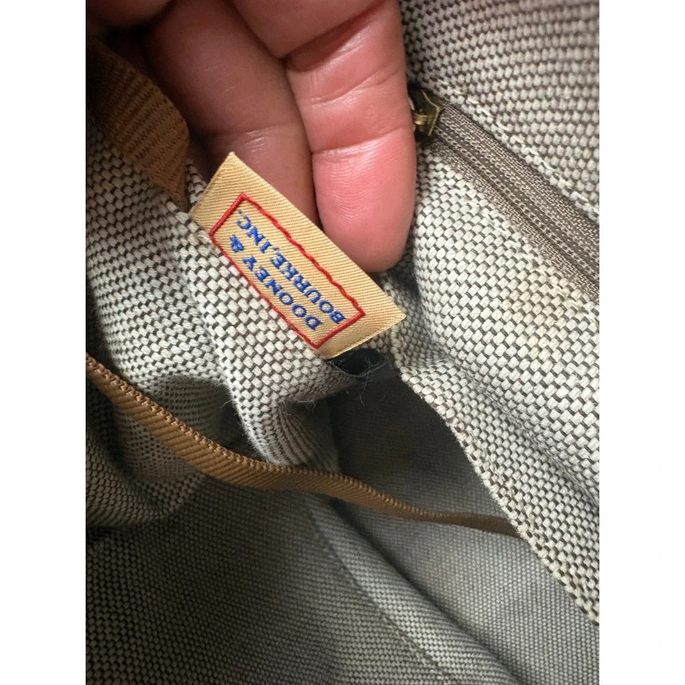 Dooney & Bourke approx base exterior