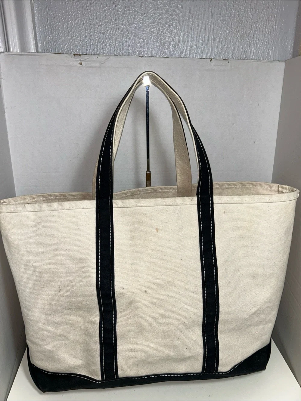 L.L. Bean width pictures