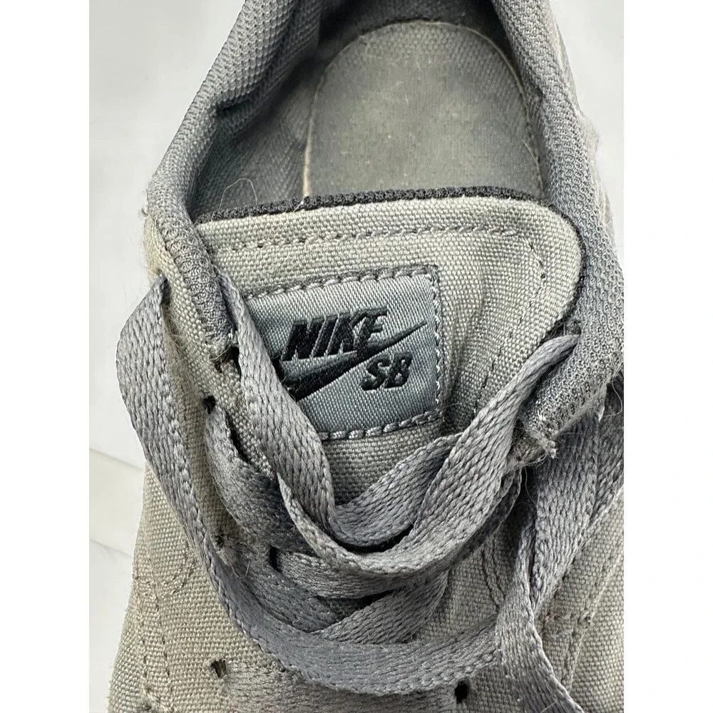 Nike SB Clutch Men's Shoes Sz 9 Gray Canvas Gum Sole Sneakers 729825-002