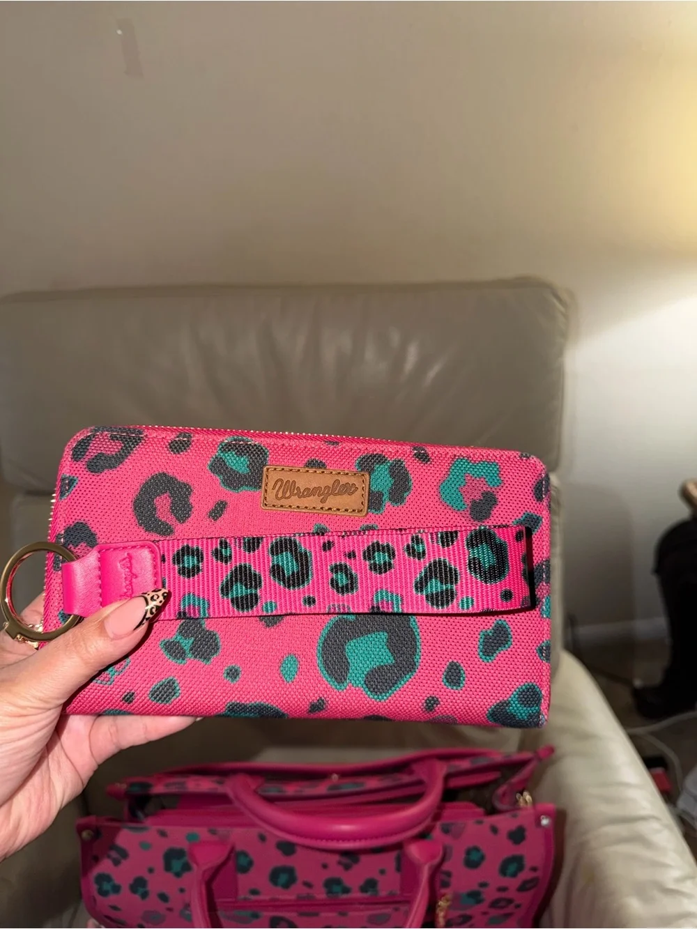 Wrangler pink teal