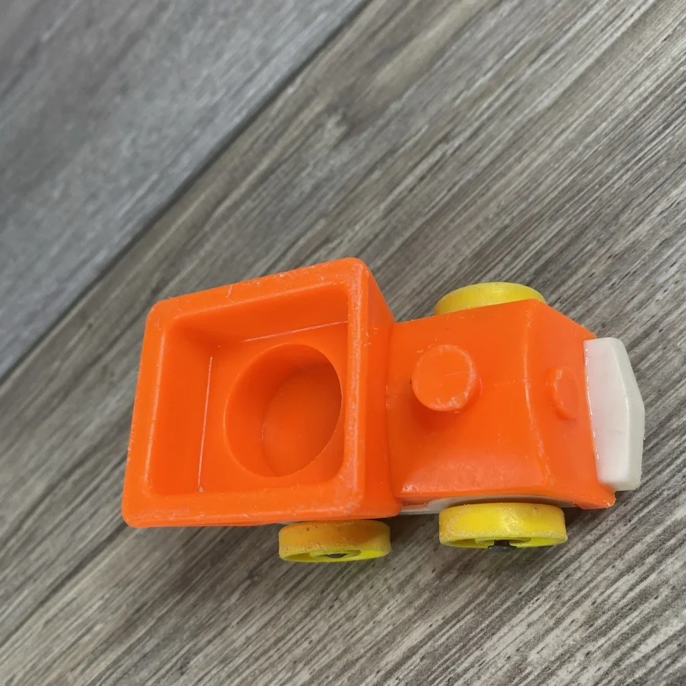 Fisher-Price Little People Toy Train Car‎ 1970s Orange Yellow Wheels
