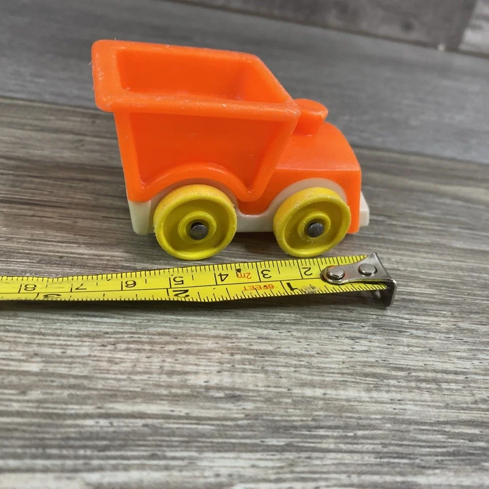 Fisher-Price Little People Toy Train Car‎ 1970s Orange Yellow Wheels