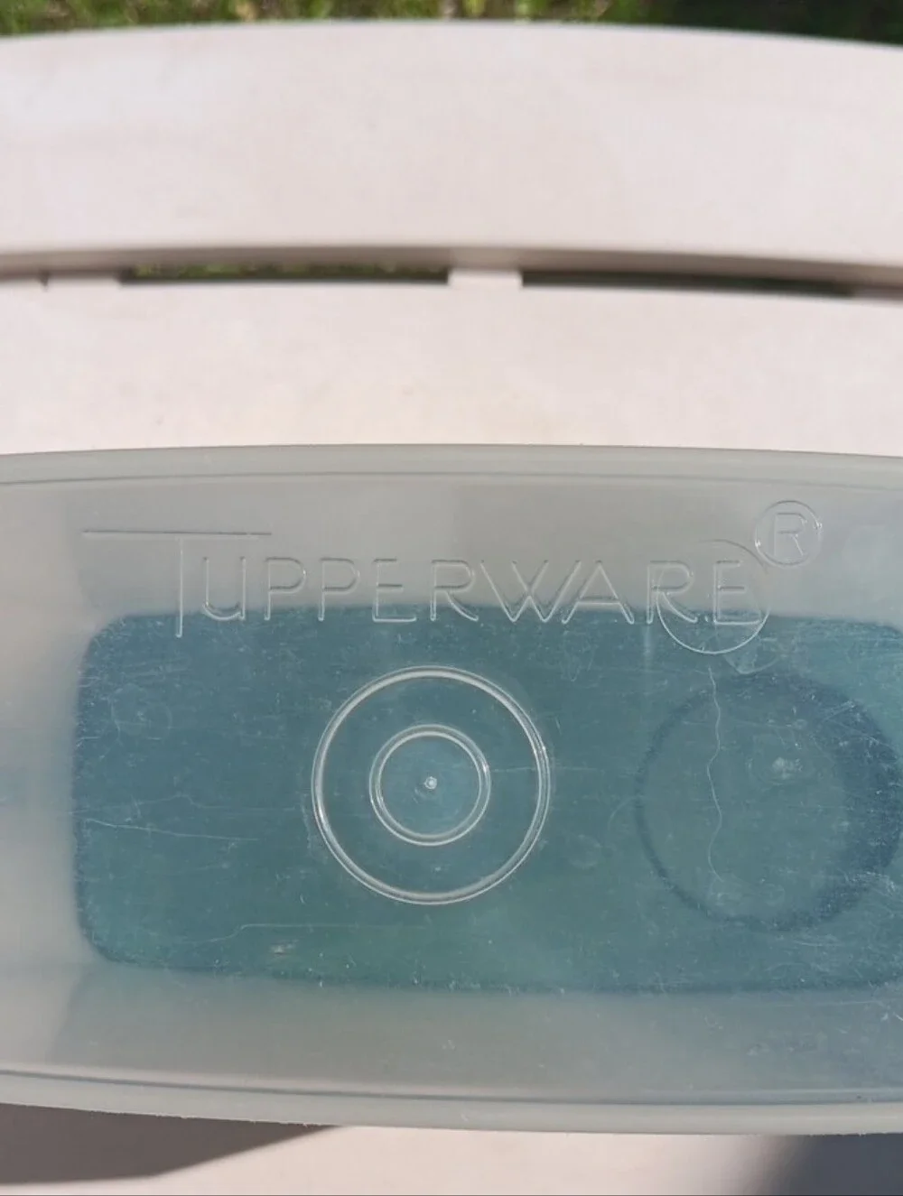 Tupperware cereal dry