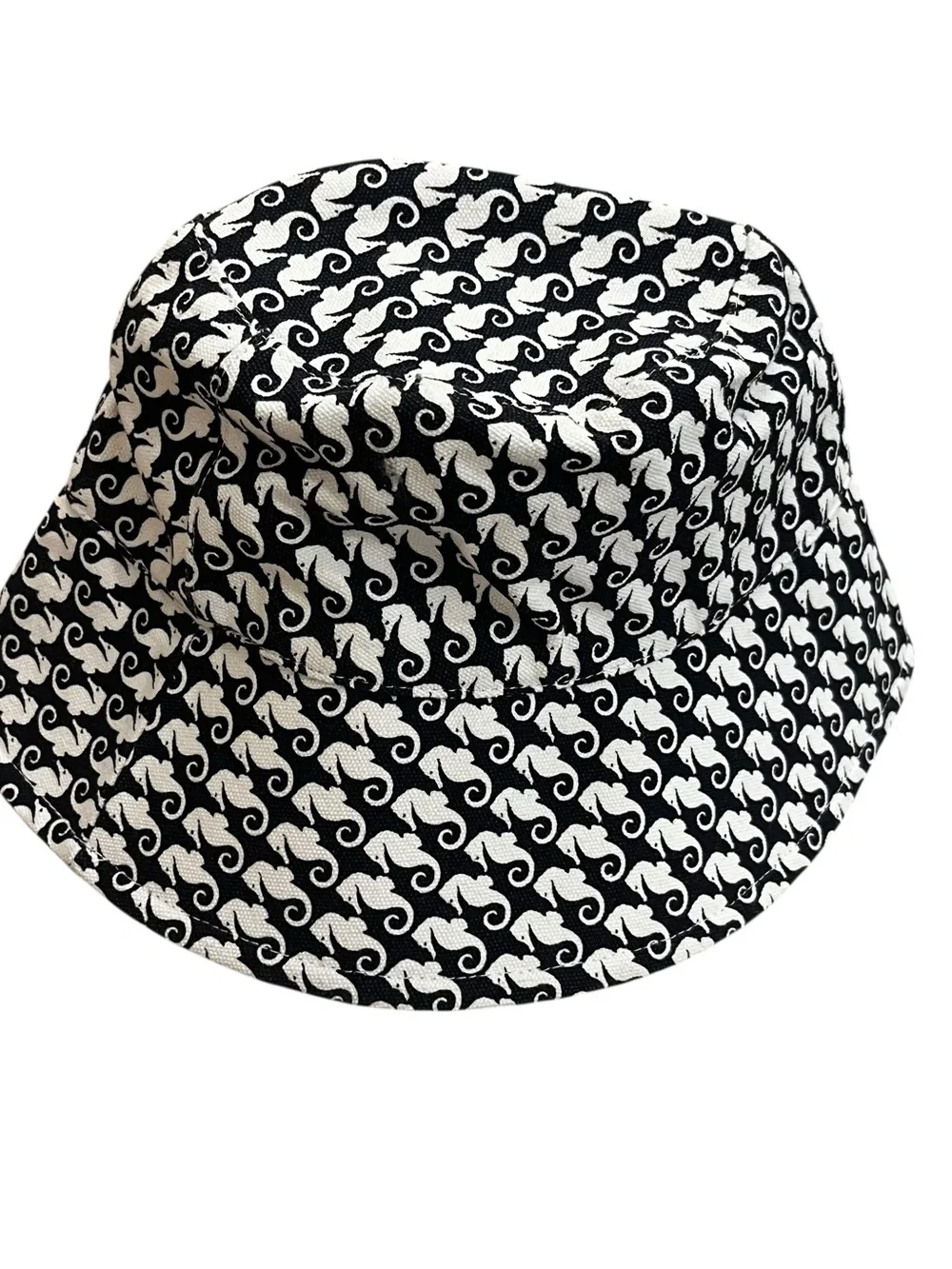 Talbots navy white seahorse bucket hat women’s